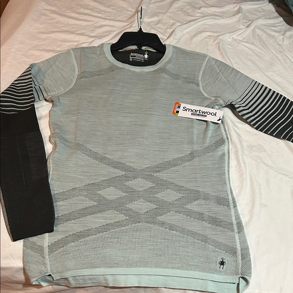 Smartwool women’s Light Gray Crewneck Sweater
